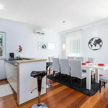 Vakantiehuis Ester, A Tranquil, Private And Beautiful