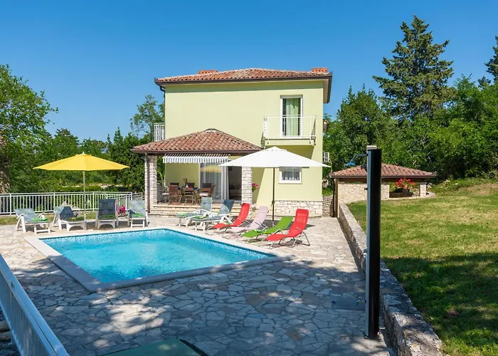 Vakantiehuis Ester, A Tranquil, Private And Beautiful *