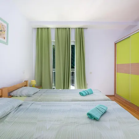 Holiday home Ester, A Tranquil, Private And Beautiful Krsan