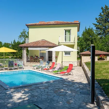 Holiday home Ester, A Tranquil, Private And Beautiful *